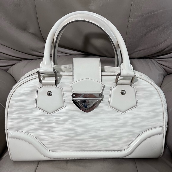Louis Vuitton bag - Picture 1 of 3